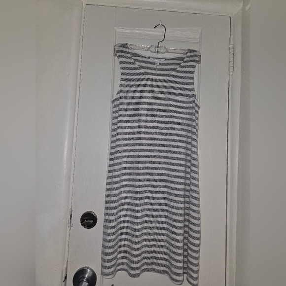 Market & Spruce Gray Sleeveless Sheath Dress - Picture 2 of 4